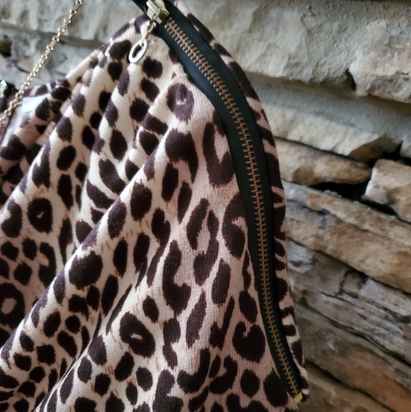 Nwot/Swool Leopard  zipper detail Dress - Picture 4 of 6